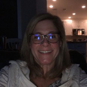 Meet your Posher, Stacey